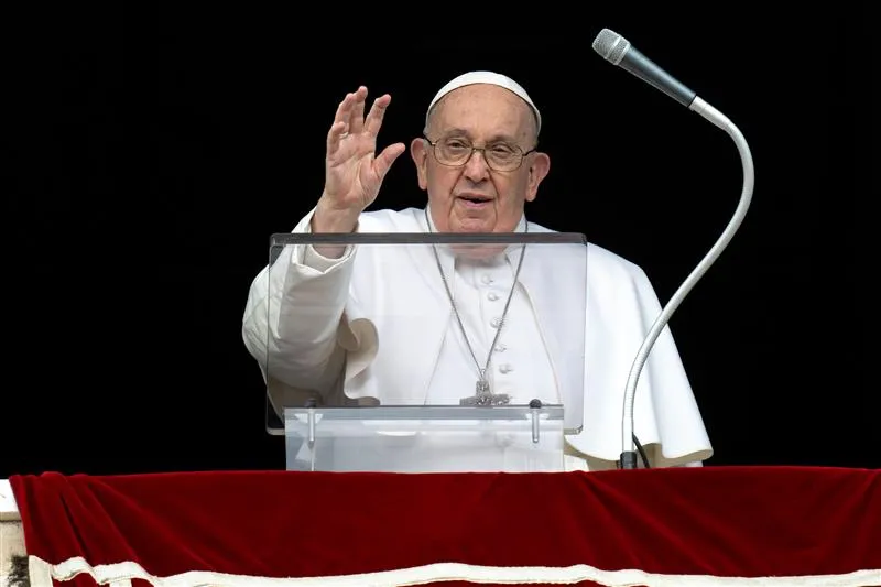 Pope Francis urges ‘an immediate ceasefire in Gaza’ that frees hostages, grants aid 